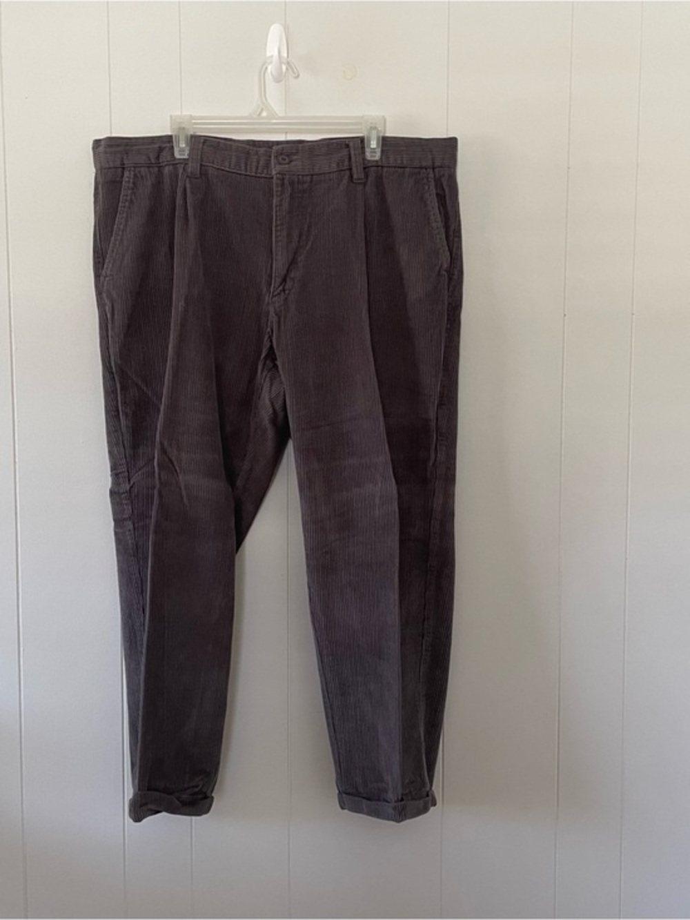 Linea Uomo Men’s 44x30 Medium Gray Corduroy Pleated Cuffed Dress Pants